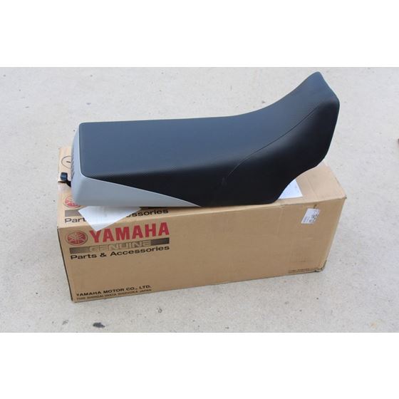 NEW Yamaha Banshee complete seat BLACK SILVER 2 tone cover latch foam 1987-2006